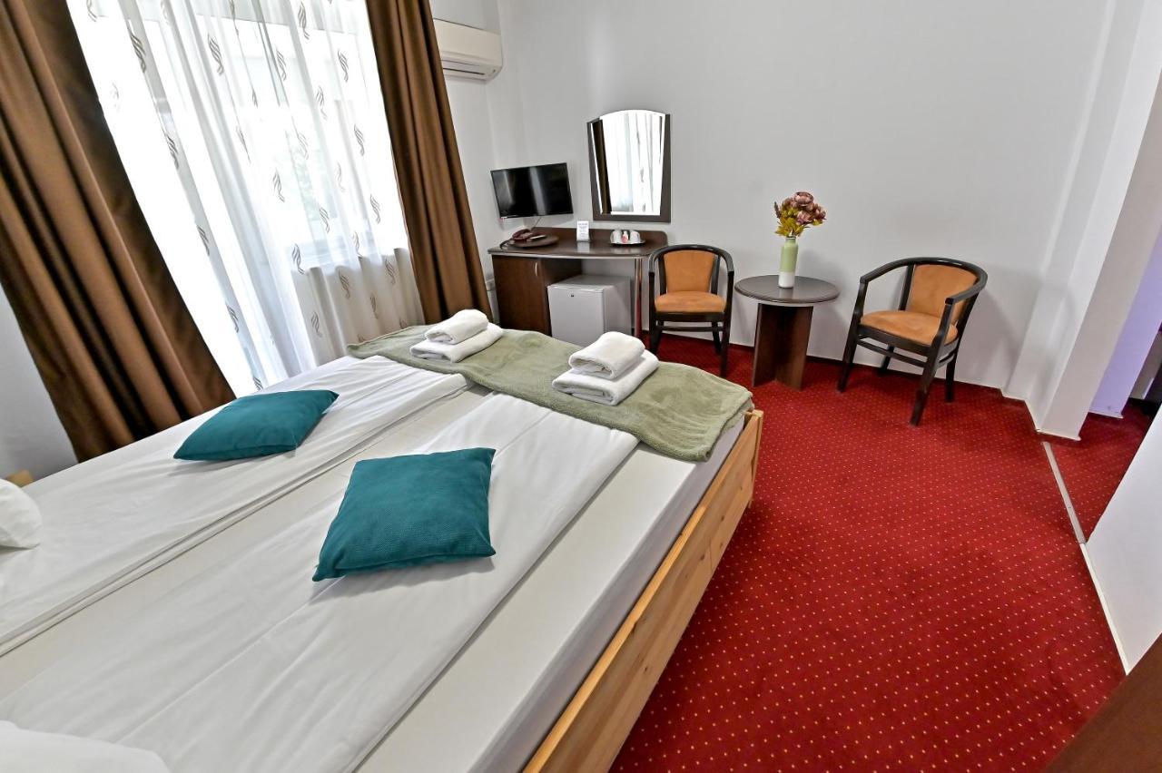 Pension Happy Day - Motorcycle Friendly Sibiu Extérieur photo