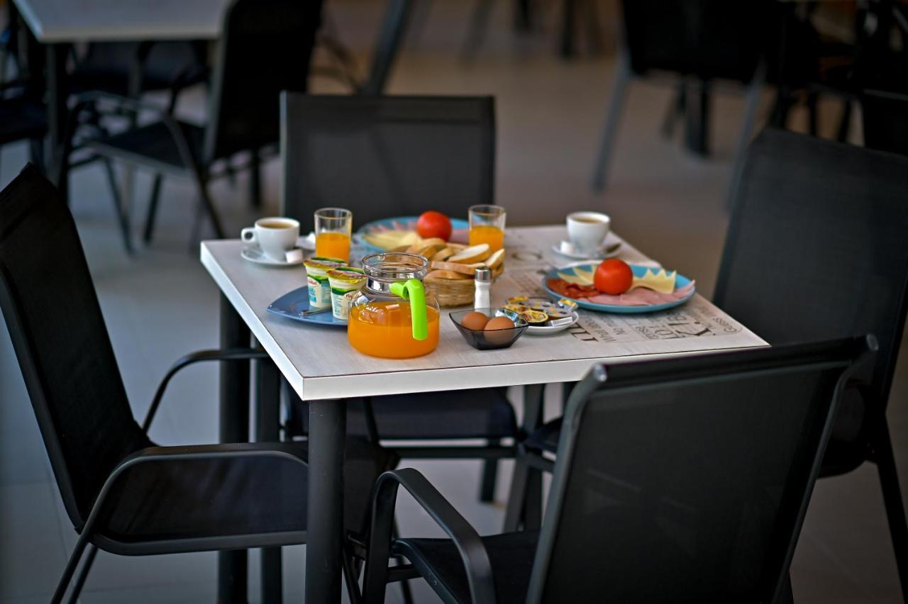 Pension Happy Day - Motorcycle Friendly Sibiu Extérieur photo