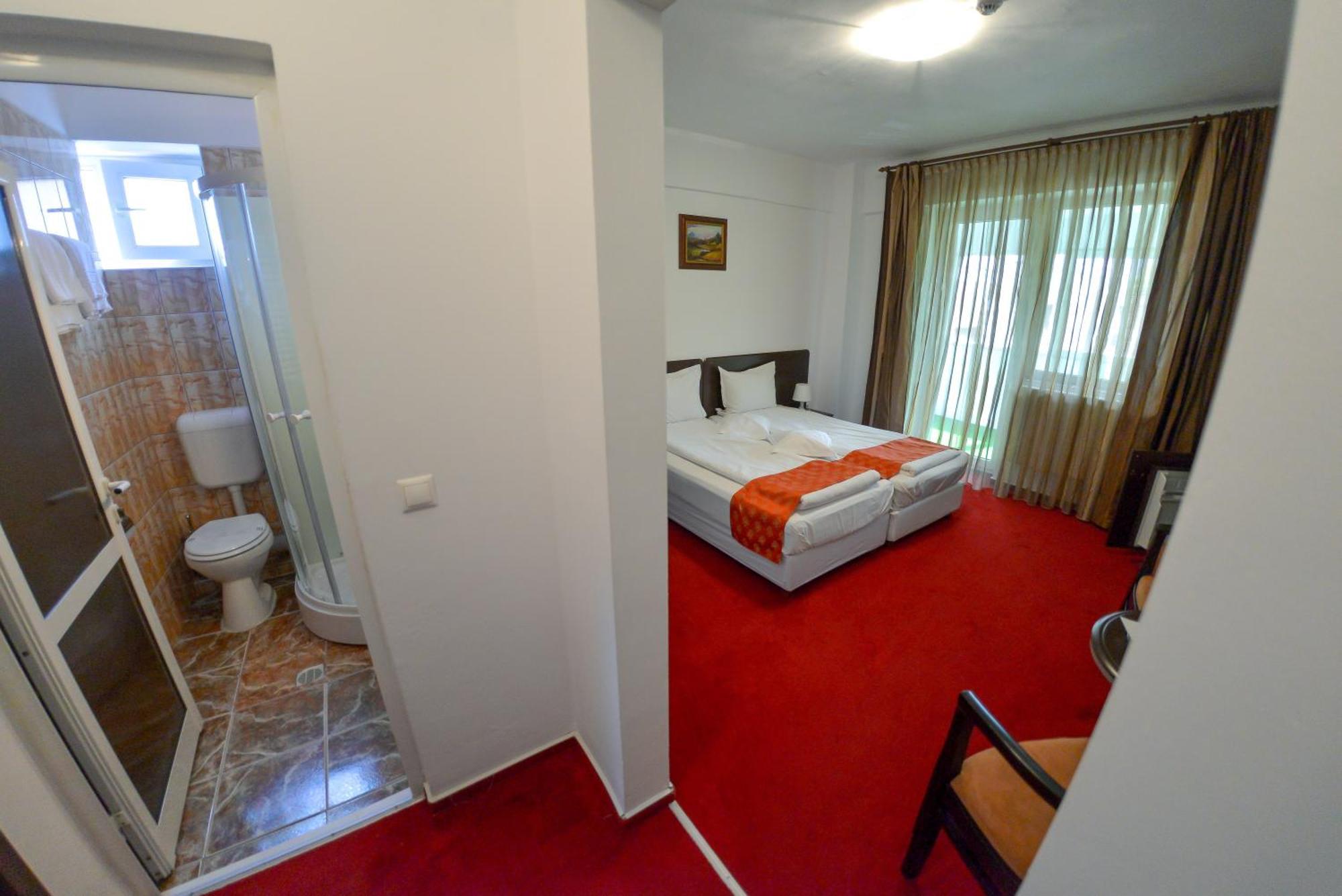 Pension Happy Day - Motorcycle Friendly Sibiu Extérieur photo