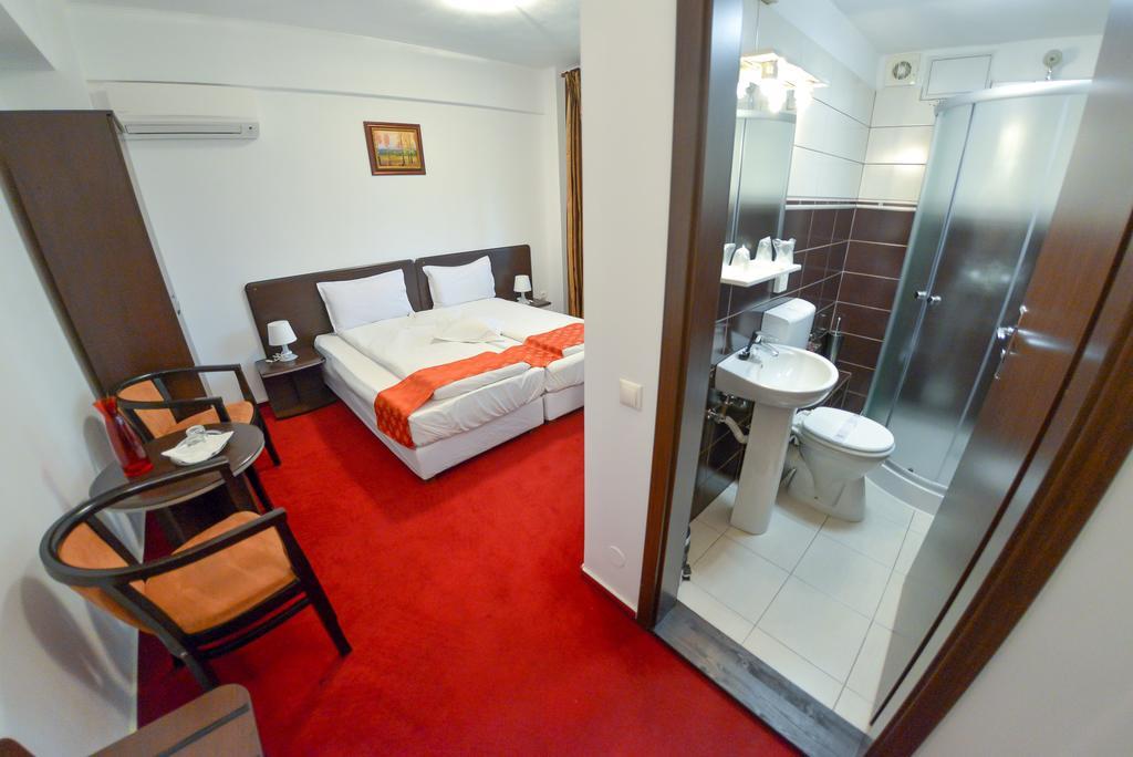 Pension Happy Day - Motorcycle Friendly Sibiu Extérieur photo